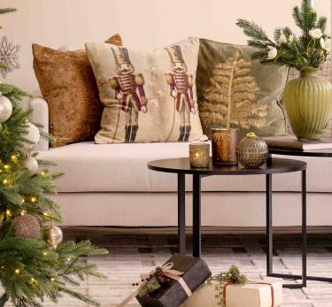 Delightful Holiday stue