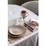 Dekkebrikke Scallop dekt med servise bloom