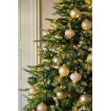 Julekule Gren gull i juletre med matchende julekuler