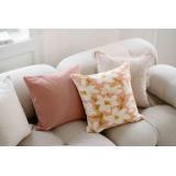 Putetrekk i dus rosa, terrakotta og beige