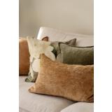 Putetrekk Bianca karamell satt sammen med velur puter i grønt