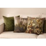 Putetrekk velur Betsy i sofa nærbilde