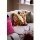 Putetrekk papegøye og piper grønn i sofa