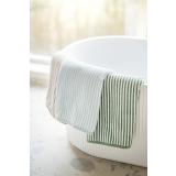 Strandhåndkle stripes hengende over badekar