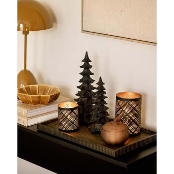 Dekortre cole på lysfat med lyslykter og gresskarlys