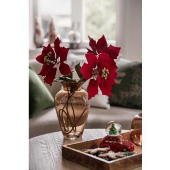 Vase ming på studebord med juleblomster