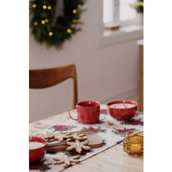Løper Julekongle på frokostbord med servise reindeer