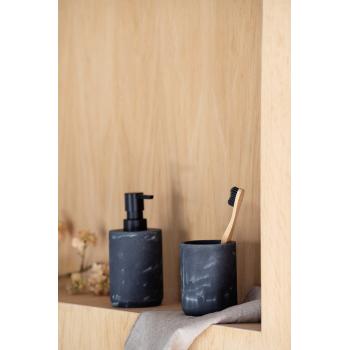 tannbørsteholder i sort marmor med tannbørste