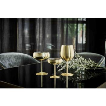 Sontell gold i tre størrelser på bord