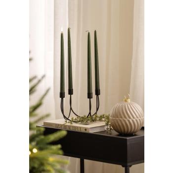 Julekule krukke på sidebord med adventstake