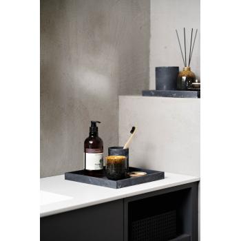 Kvadratisk fat sort marmor look