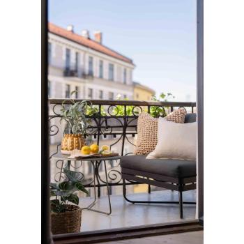 Potte Torino på balkongen