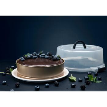 bAYk Kakefat i eske med sjokoladekake