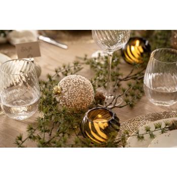 Girlander sedertre som bordpynt