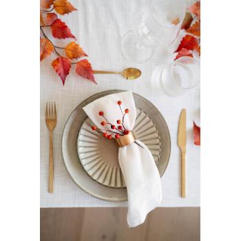 kuvert med linserviett på tallerken