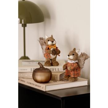 Dekor ekorn og duftlys gresskar på konsollbord