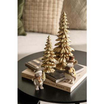 Dekortre wren og figur bjørn og mus på sofabord