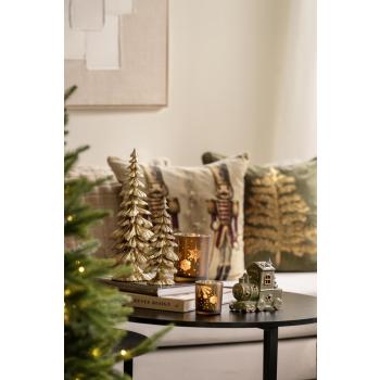 Dekorfigur tog på bord med dekortre Wren og telysholdere