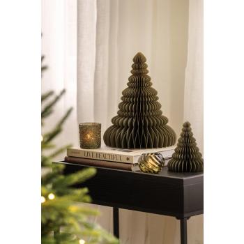 Papirtre grønn i to størrelser på sidebord med telysholdere