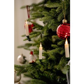 Tradisjonelle juletrelys på juletre