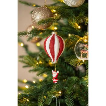 Julekule Luftballong i juletre nærbilde