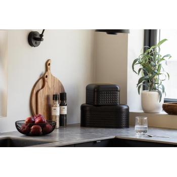 Knekkebrødboks Ivo på kjøkkenbenk