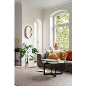 Stylet sture i rosa, oransje og gule toner