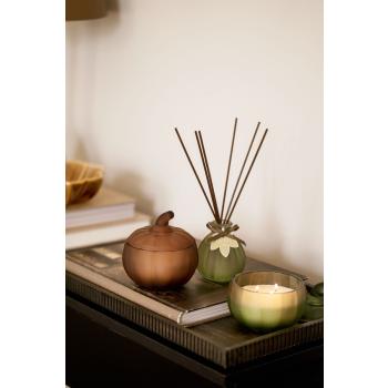 Duftlys gresskar og romduft på konsollbord