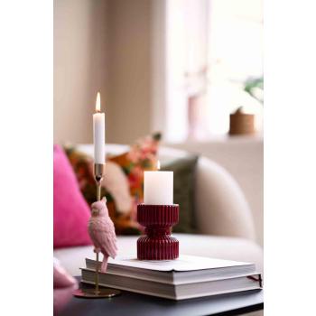 Kubbelysestake Arno Burgunder på sofabord nærbilde