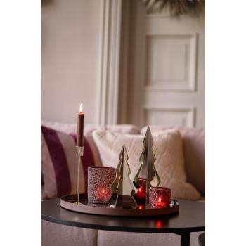 Telysholder Glitter i to størrelser står på lysfat med dekortre og lys