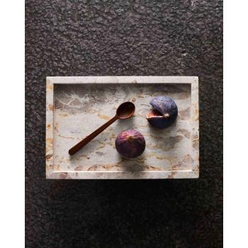 Vita Brett beige ovenfra med skje og fiken