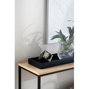 nærbilde av hyllens hjørnedetaljer