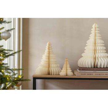 Papirtre creme i tre størrelser på naima hylle