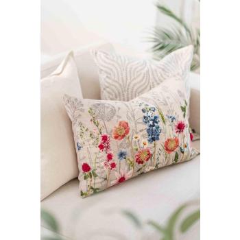 Pute med blomstereng motiv