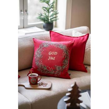 Putetrekk Dahlia rød i sofa med matchende juleputer