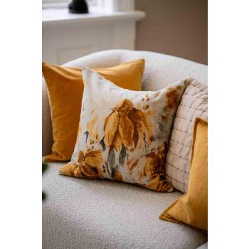 Putetrekk i sofa i fargene oker gul og beige