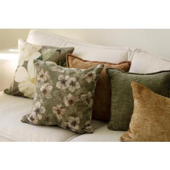 Putekombinasjon av puter i grønn og brun i velur og med ulike print