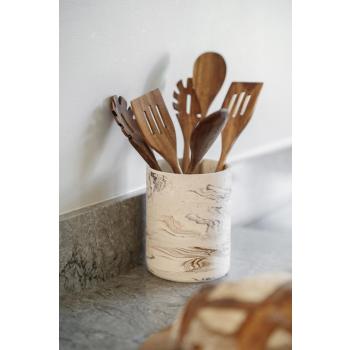 Wood serien med sleiv, stekespade og spagettigaffel i redskapsholder Helene