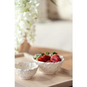 Skål Daisy i to størrelser på lysfat rille