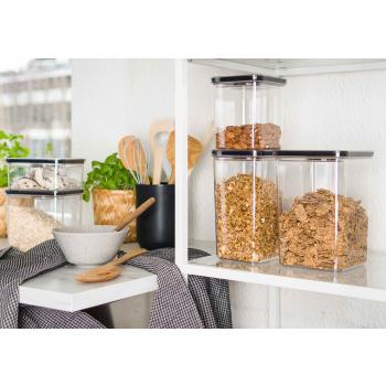 Smart Seal Oppbevaringsbokser i hylle