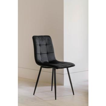 Spisestol Zoe i sort i stue