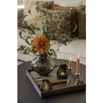 Lysfat harlow med vase lysholder glimre og kongle og lysestaker