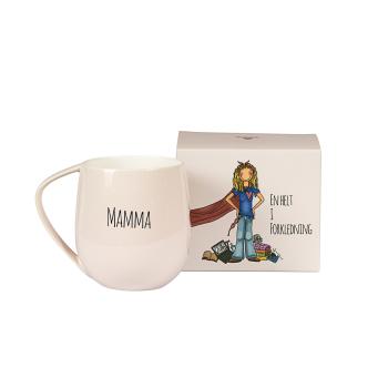 Kopp til mamma med tekst En helt i forkledning med eske