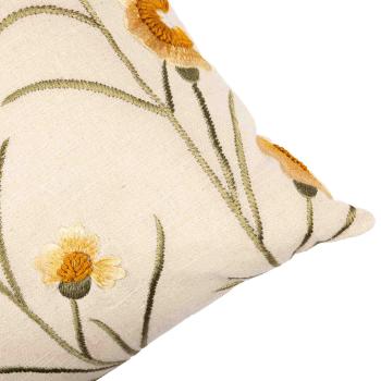 Putetrekk brodert Vårblomst nærbilde