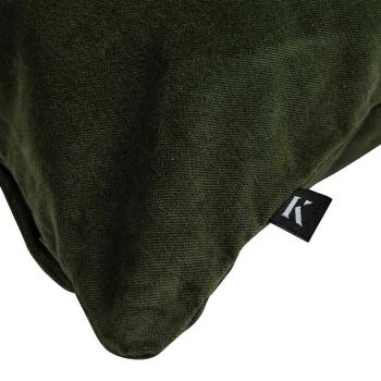 Dolores grønt putetrekk i velur nærbilde