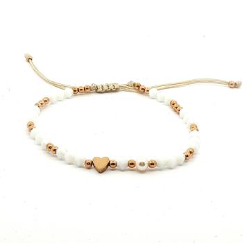 Knytearmbånd med hvite stener